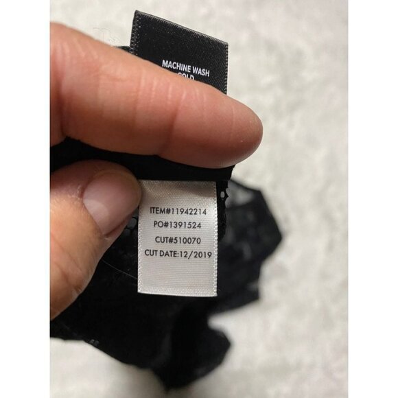 Torrid Unlined Black Lace Crew Tee 3 - Picture 4 of 8